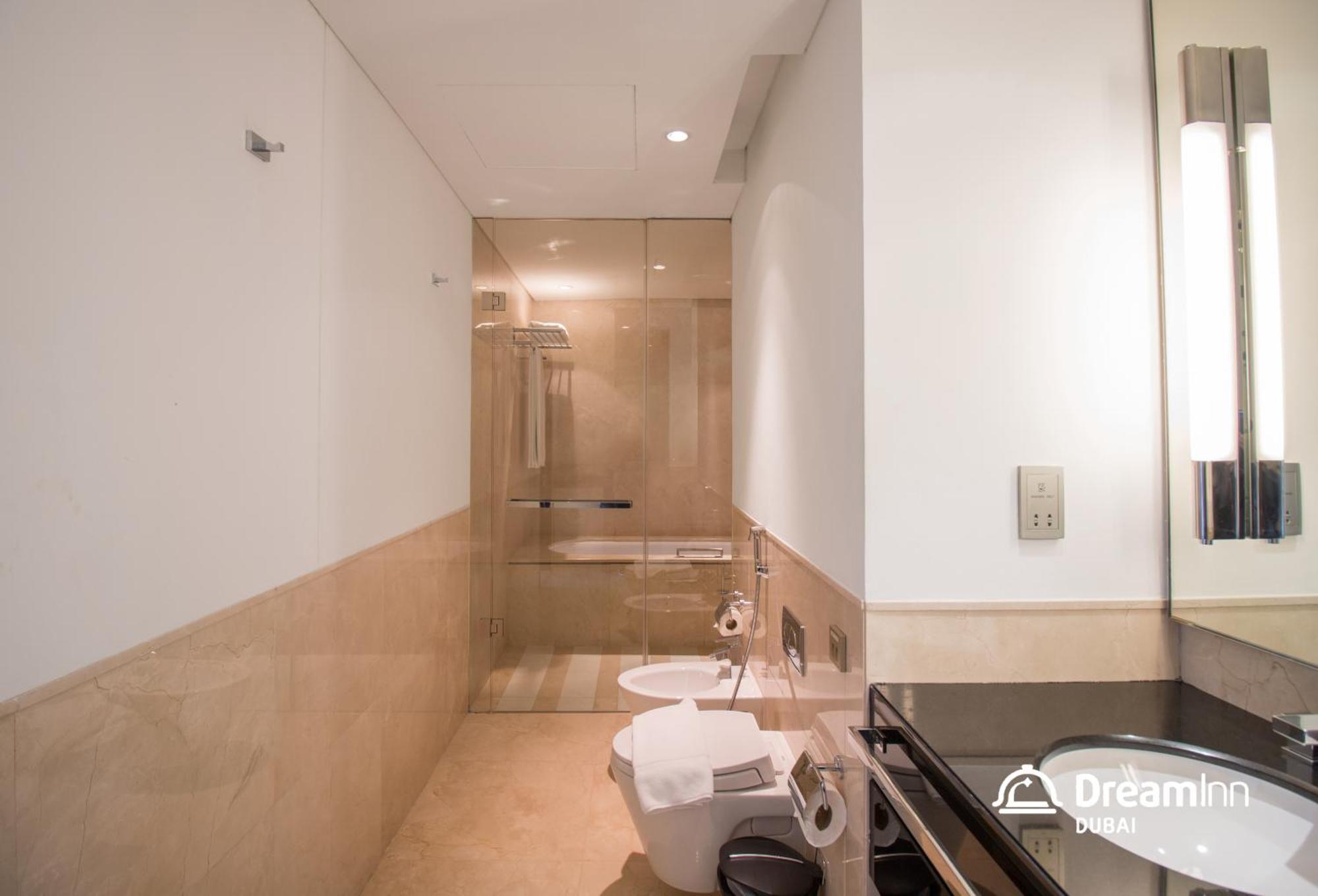 Dream Inn Dubai Apartments- Premium 1Br Connected To Dubai Marina Mall Exterior photo